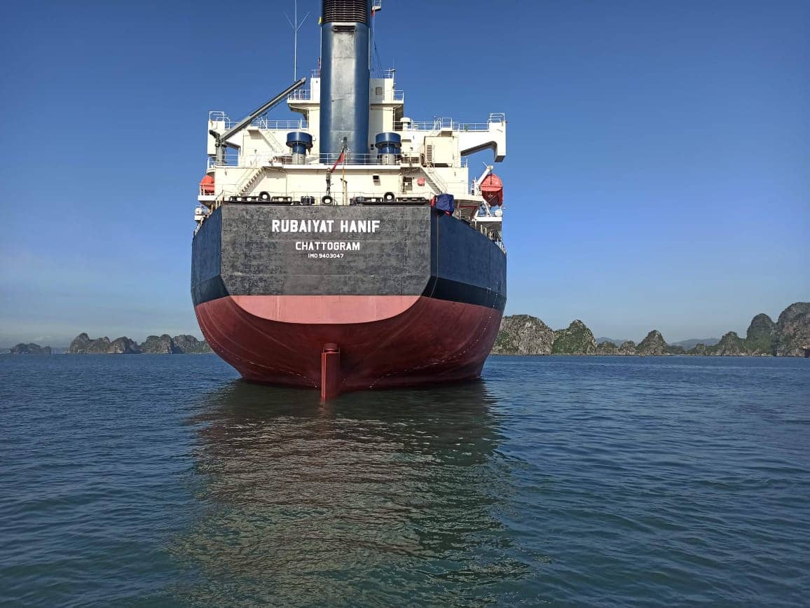 Rubaiyat Hanif vessel photo 2